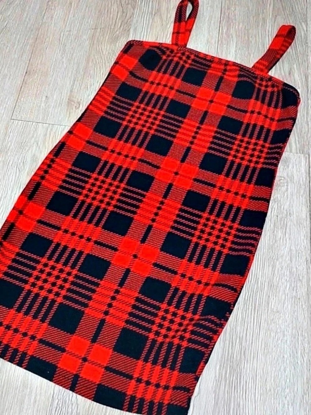 SHEIN Plaid Dress in Red & Black Size 10Y